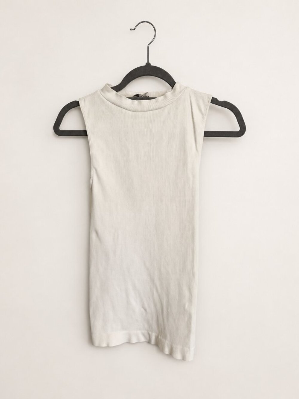 Eva Mendes New York & Company Ivory Mock Neck Top Size M